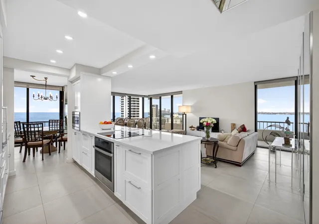5540-n-ocean-dr-14b-singer-island-fl-33404/hzid_2e038855