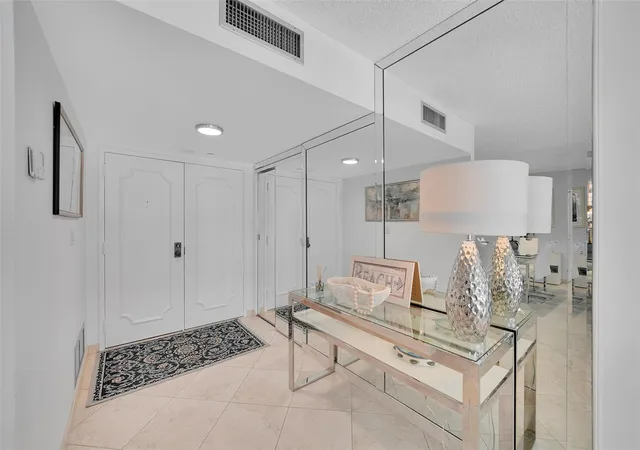 3410-galt-ocean-dr-204n-fort-lauderdale-fl-33308/hzid_880a12a1