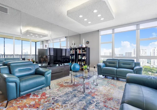 20379-w-country-club-dr-1933-aventura-fl-33180/hzid_e7b2e498