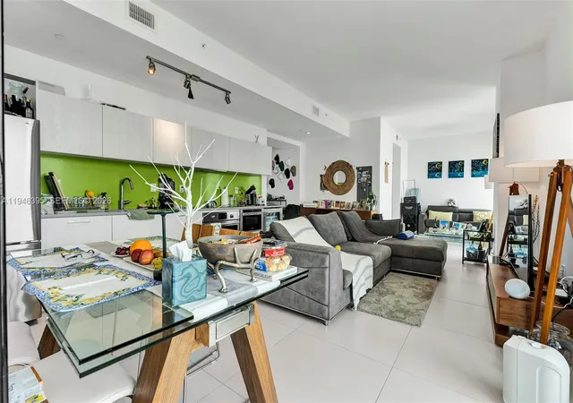 501-ne-31-4305-miami-fl-33137/hzid_ea3c506f