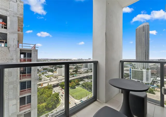 239-sw-9th-st-2303-miami-fl-33130/hzid_87454e05