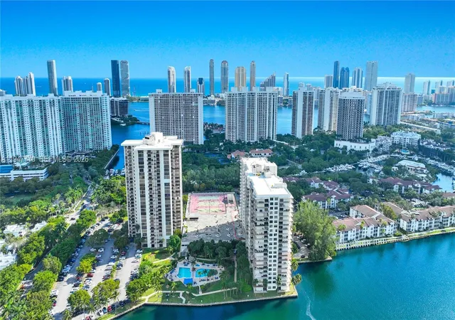 18151-ne-31st-ct-301-aventura-fl-33160/hzid_16b233f2