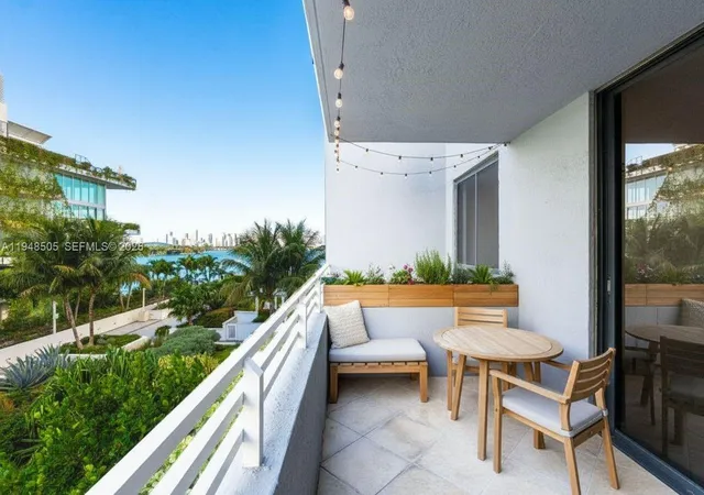 1330-west-ave-610-miami-beach-fl-33139/hzid_6ffe9858