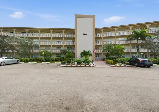 3003-portofino-iss-b2-coconut-creek-fl-33066/hzid_ab6e5416