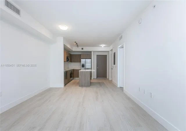 201-sw-17th-rd-303-miami-fl-33129/hzid_1bb2c380