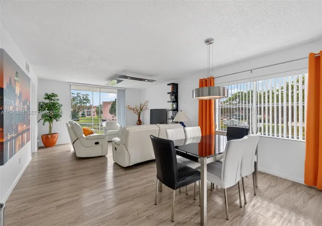 9481-sunrise-lakes-blvd-210-sunrise-fl-33322/hzid_ac495b62