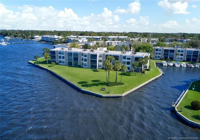 1950-sw-palm-city-rd-8-106-stuart-fl-34994/hzid_4f40b1aa
