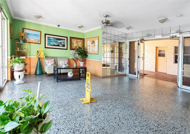 4151-nw-41st-st-301-lauderdale-lakes-fl-33319/hzid_58943a7b