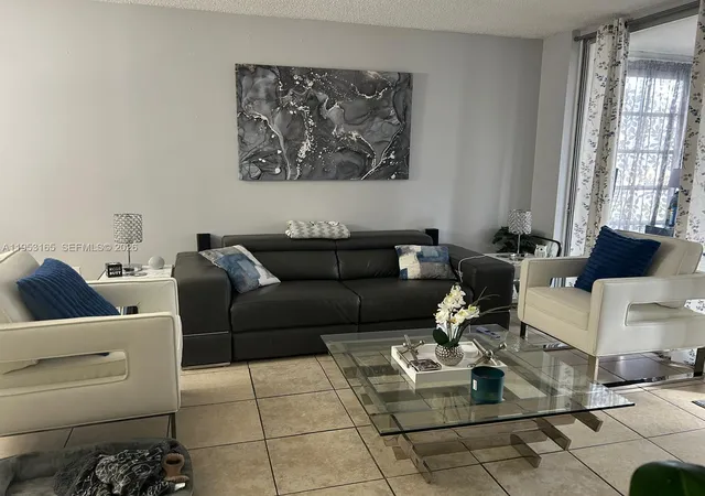 8350-sands-point-blvd-e101-tamarac-fl-33321/hzid_a33b3072