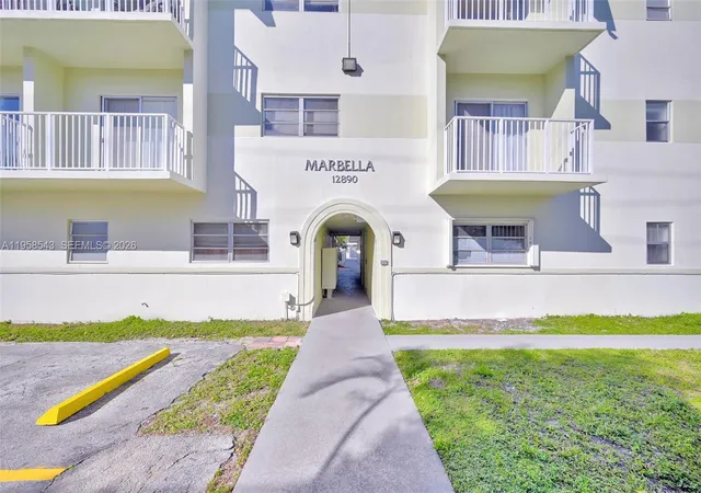 12890-ne-8th-avenue-208-north-miami-fl-33161/hzid_a6d12798