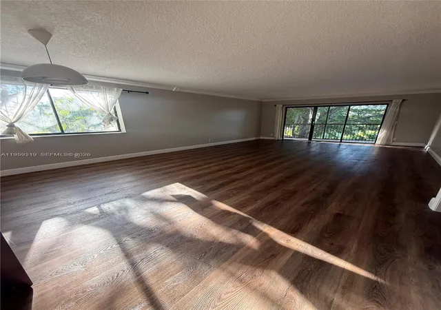 402-lakeview-dr-201-weston-fl-33326/hzid_f7fac924
