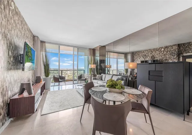 88-sw-7th-street-3806-miami-fl-33130/hzid_70b24965