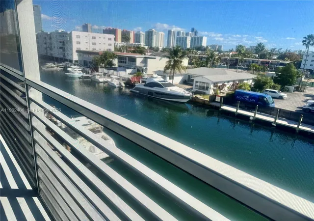 3750-ne-169-st-apt-g-405-north-miami-beach-fl-33160/hzid_7ab9b985