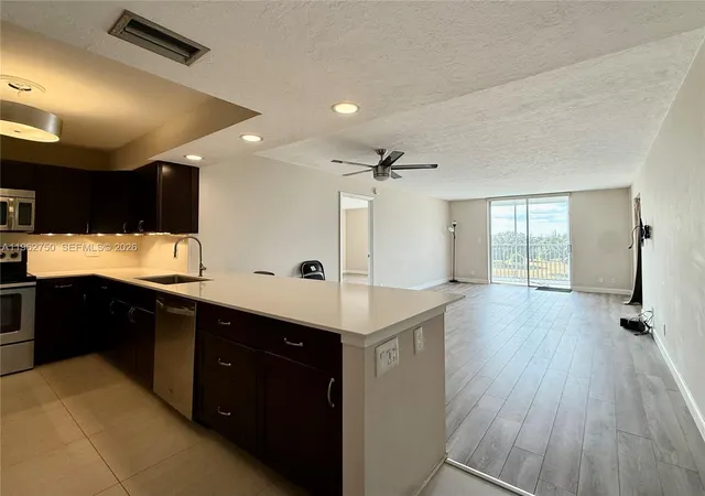 5301-nw-2nd-ave-pha-boca-raton-fl-33487/hzid_fc35b90c