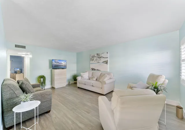 3322-cynthia-ln-102-lake-worth-beach-fl-33461/hzid_fd379c49
