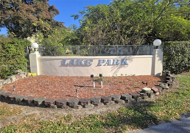 940-ne-199th-st-114-miami-fl-33179/hzid_043cbdb6