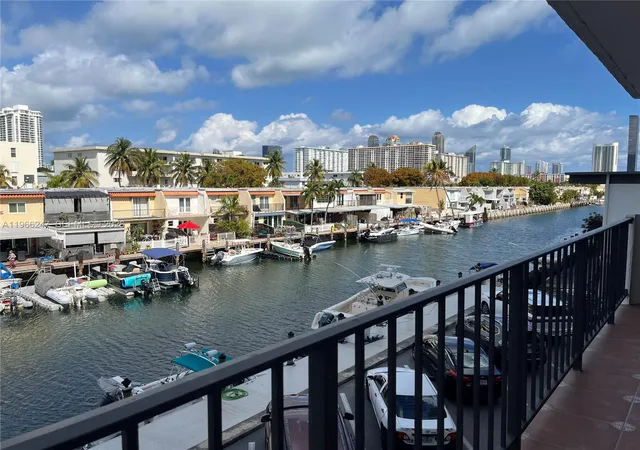 3545-ne-166th-st-303-north-miami-beach-fl-33160/hzid_b82ec1a6