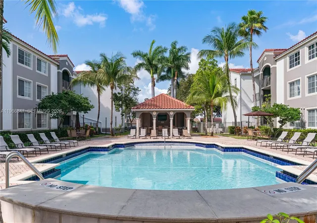 6851-sw-44th-st-307-miami-fl-33155/hzid_ceba4ce0