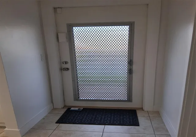 9800-sunrise-lakes-blvd-109-sunrise-fl-33322/hzid_80bf9f45