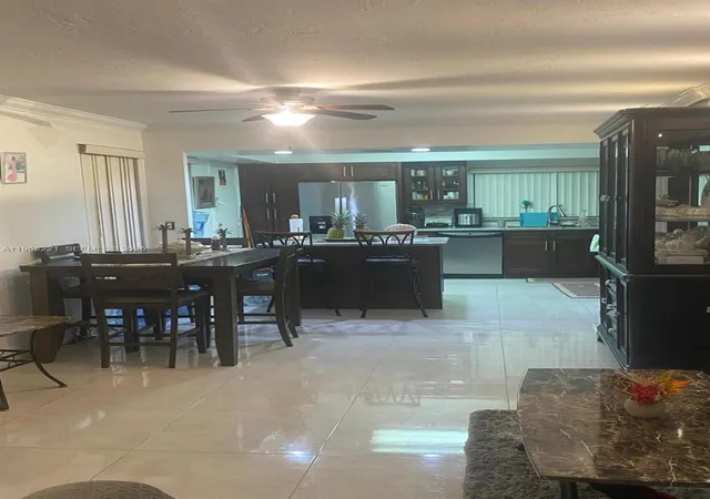 6010-s-falls-cir-dr-222-lauderhill-fl-33319/hzid_c43e758e