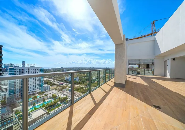 229-sw-9th-st-208-miami-fl-33130/hzid_958af685
