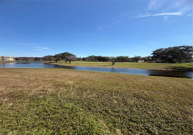 9201-sunrise-lakes-blvd-302-sunrise-fl-33322/hzid_7ac5a7ee