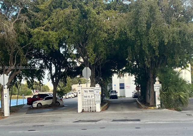 16465-ne-22nd-ave-514-north-miami-beach-fl-33160/hzid_bea44110