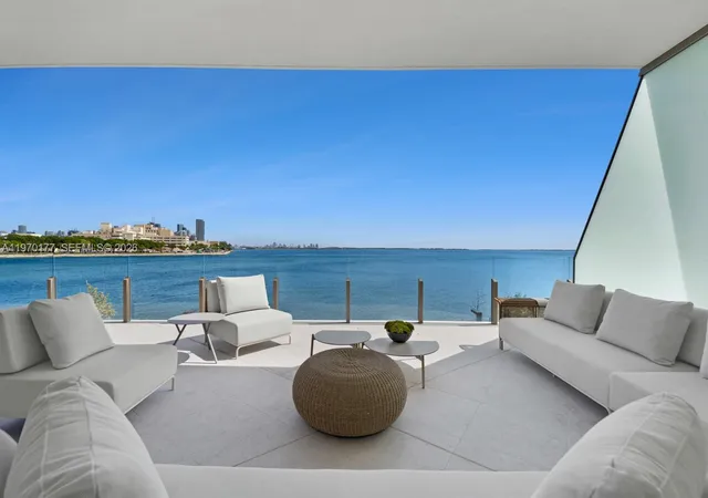 5-grove-isle-dr-m204-coconut-grove-fl-33133/hzid_8d7abdc9