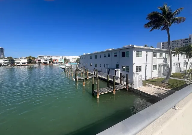 7207-bay-dr-25-miami-beach-fl-33141/hzid_90c92a09