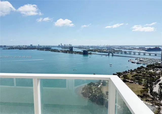 2020-n-bayshore-dr-3102-miami-fl-33137/hzid_92bfc6ee