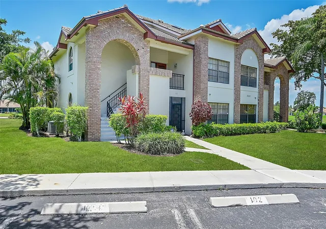 8049-aberdeen-dr-101-boynton-beach-fl-33472/hzid_5b2a3570