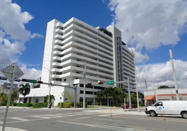 36-nw-6-ave-608-miami-fl-33128/hzid_5060ad9e