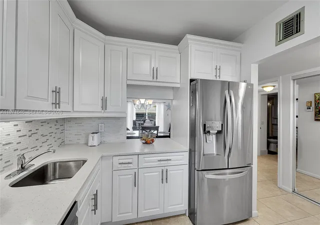 650-nw-80th-ter-206-margate-fl-33063/hzid_7964a231