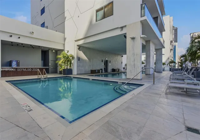 229-sw-9th-st-407-miami-fl-33130/hzid_0349024b