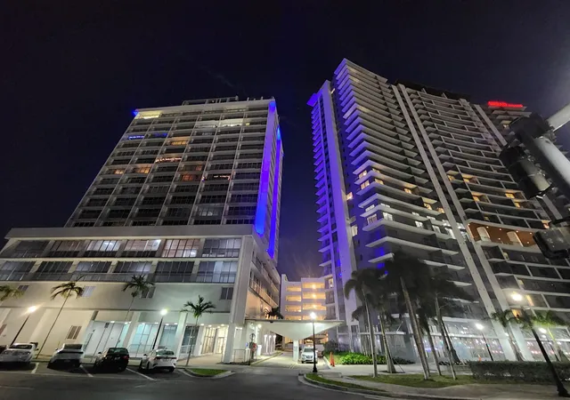 1720-harrison-st-16b-hollywood-fl-33020/hzid_e713dcb1