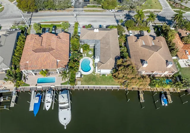 1308-bayview-dr-2b-fort-lauderdale-fl-33304/hzid_a09d8997