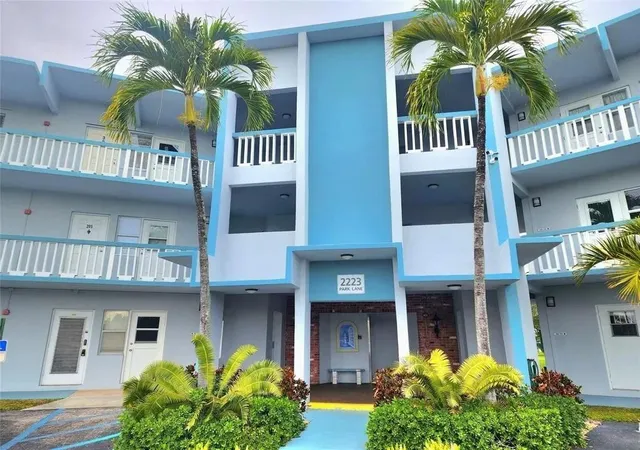 2223-park-ln-302-hollywood-fl-33021/hzid_022405b2