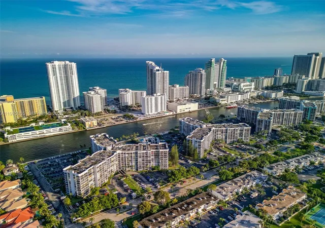 1000-parkview-dr-1001-hallandale-beach-fl-33009/hzid_f7aa1a71