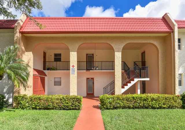 477-lake-dora-dr-west-palm-beach-fl-33411/hzid_a29e2625