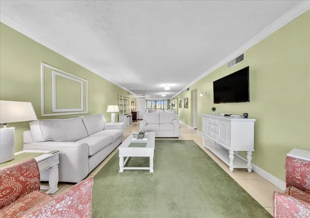 2651-s-course-dr-302-pompano-beach-fl-33069/hzid_e953e48d
