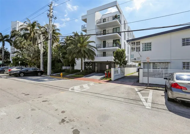 1930-bay-dr-4-miami-beach-fl-33141/hzid_348cfa50