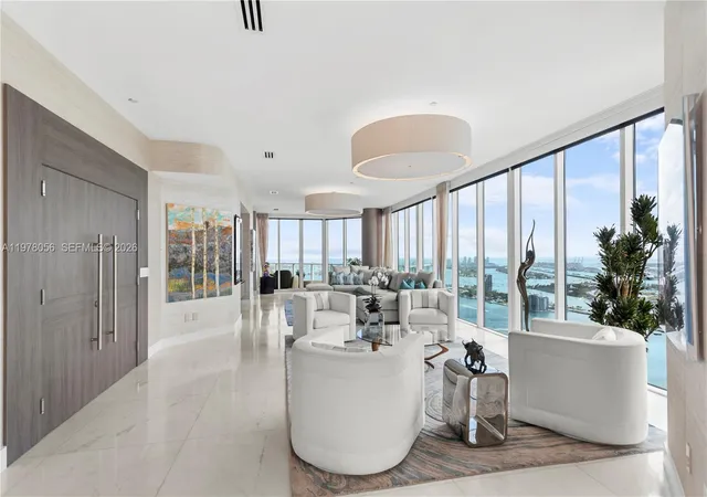 2020-n-bayshore-dr-ph-4702-miami-fl-33137/hzid_eb6387c1
