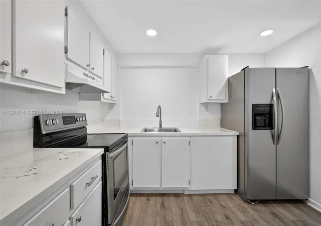 9091-lime-bay-blvd-107-tamarac-fl-33321/hzid_869e9171
