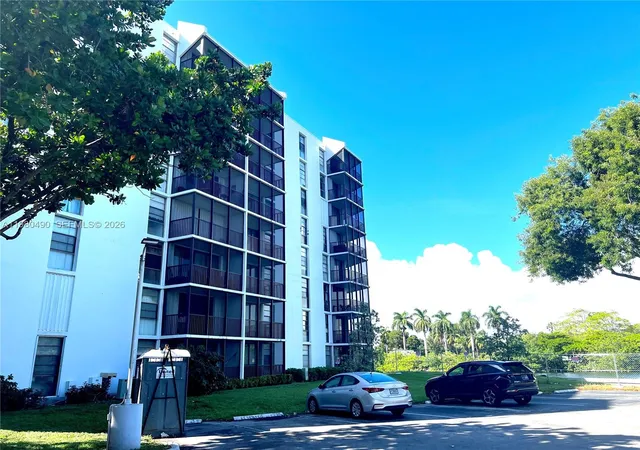 3475-n-country-club-dr-716-aventura-fl-33180/hzid_3e09aa8e