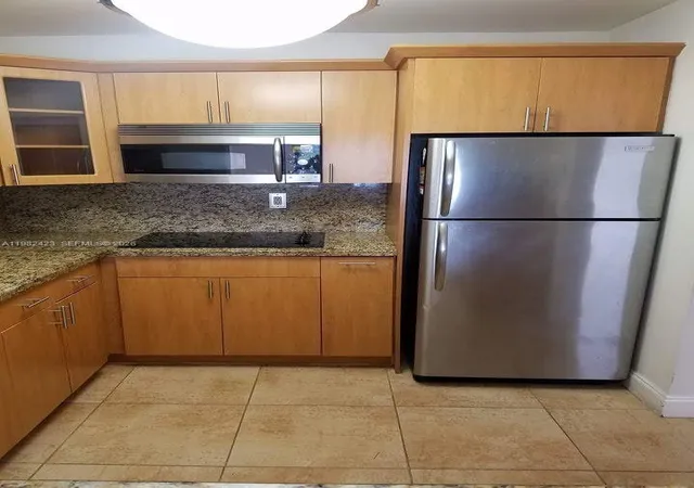 9682-fontainebleau-blvd-202-miami-fl-33172/hzid_21c8babd