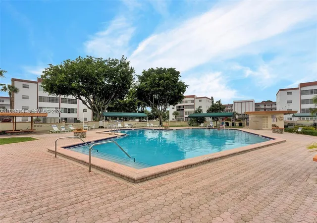 4270-nw-40th-st-201-lauderdale-lakes-fl-33319/hzid_7a63d851