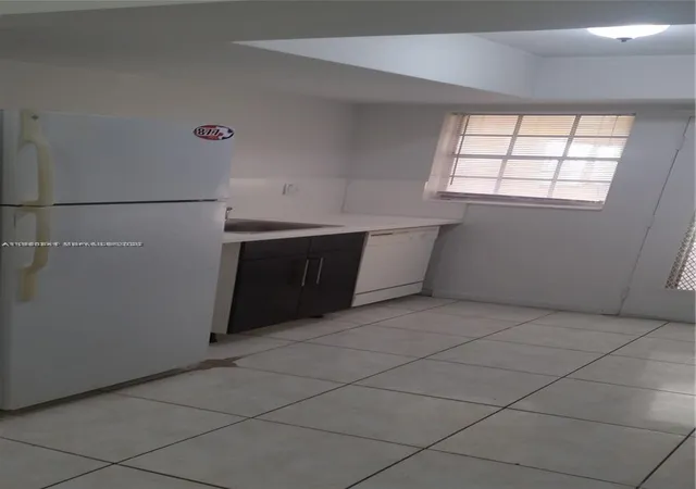 11840-ne-19th-dr-27-north-miami-fl-33181/hzid_c4914c84