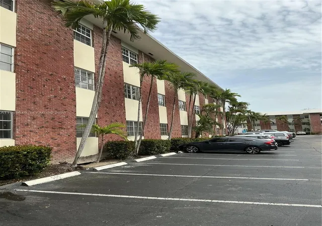 2424-se-17th-cswy-111b-fort-lauderdale-fl-33316/hzid_4ae591e1