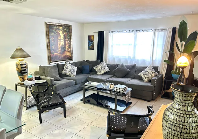 515-s-crescent-dr-107-hollywood-fl-33021/hzid_ee990298