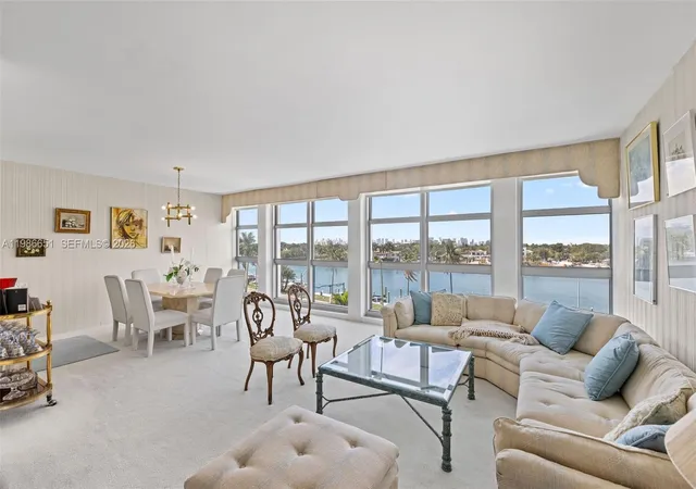 5055-collins-ave-5m-miami-beach-fl-33140/hzid_0c502ff6